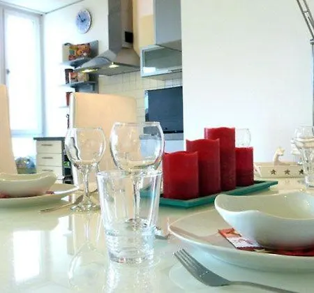 Warnemuende Seehund 54901 * רוסטוק